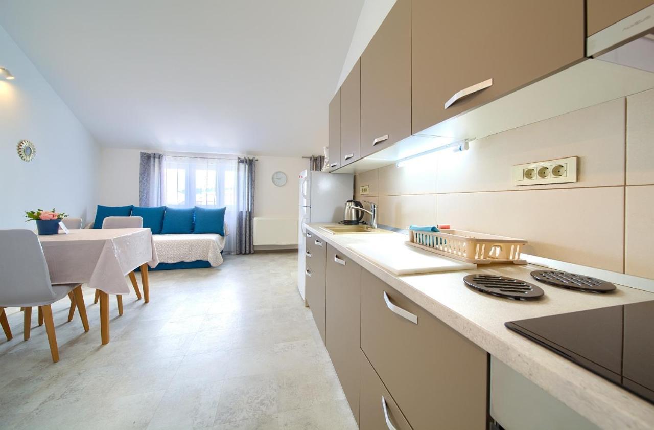 Apartmani Dal Malinska Bagian luar foto