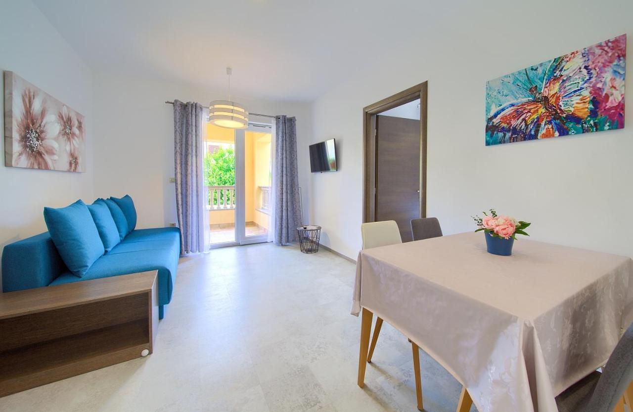 Apartmani Dal Malinska Bagian luar foto