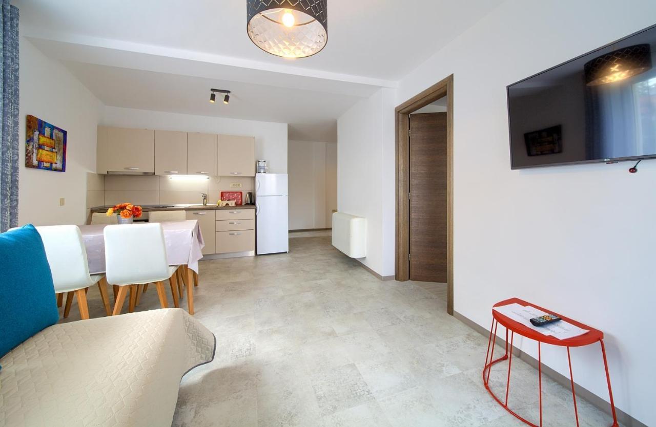 Apartmani Dal Malinska Bagian luar foto