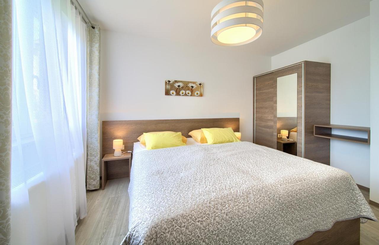 Apartmani Dal Malinska Bagian luar foto