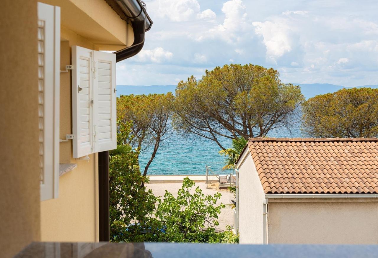 Apartmani Dal Malinska Bagian luar foto